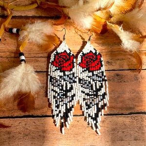 Red rose beaded earring
